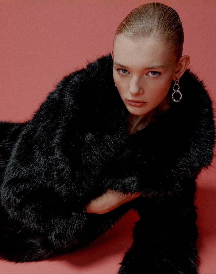 ROW 2 HP DK Festive MA FW25 Marella